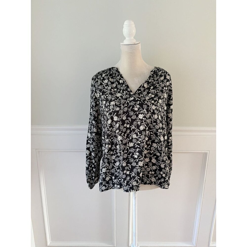 Old Navy Cream & Black Floral Long Sleeve Popover Blouse Size M